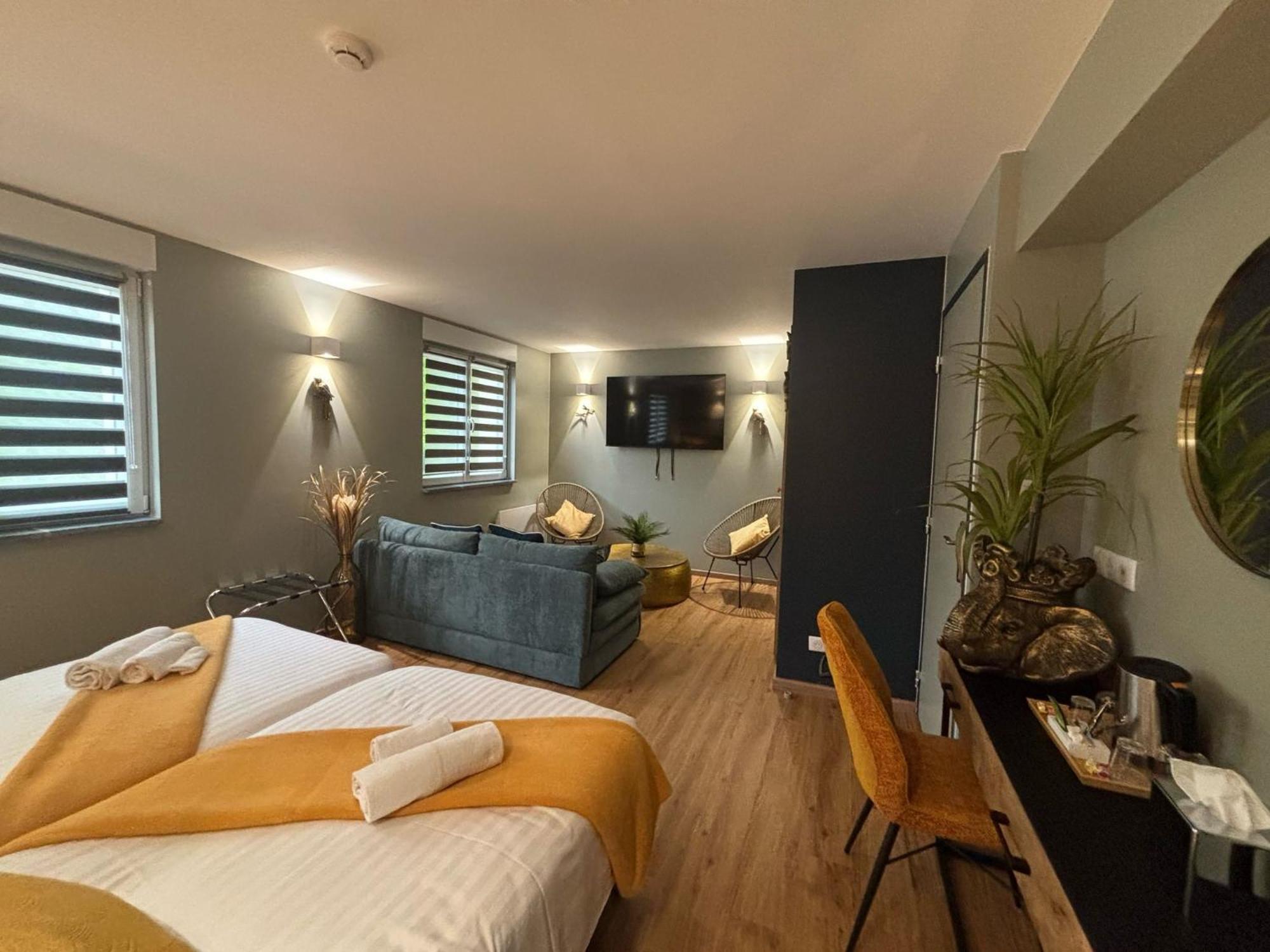 Hotel Restaurant Robinson Haybes Zewnętrze zdjęcie